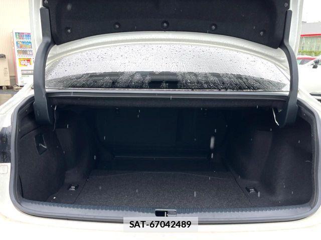 Lexus IS 2013-08 7725056-10