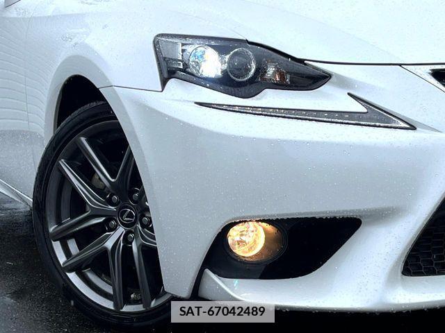 Lexus IS 2013-08 7725056-13