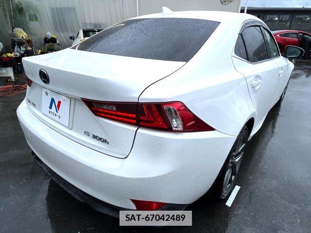 Lexus IS 2013-08 7725056-16