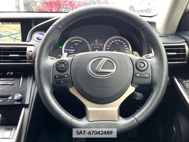 Lexus IS 2013-08 7725056-7