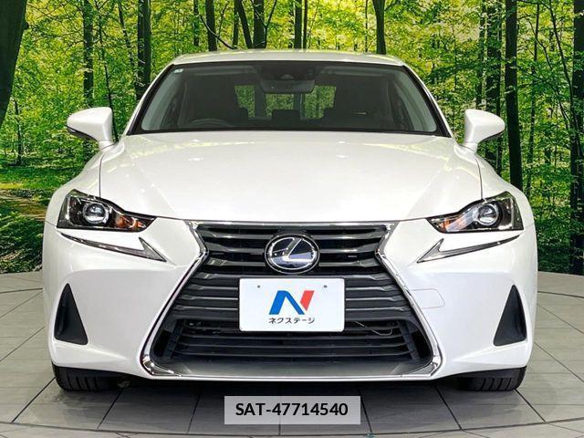 Lexus IS 2017-02 7725055-13