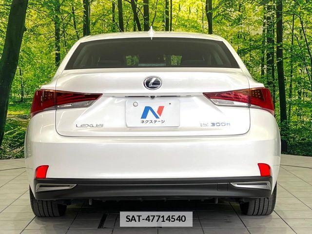 Lexus IS 2017-02 7725055-14