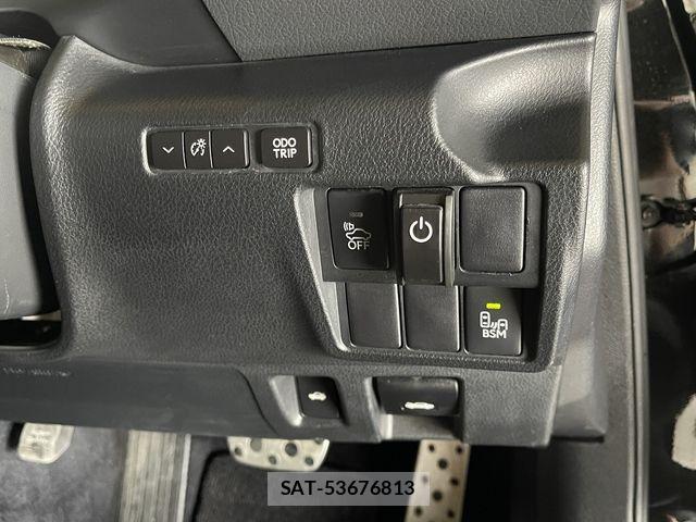 Lexus IS 2013-07 7725057-17