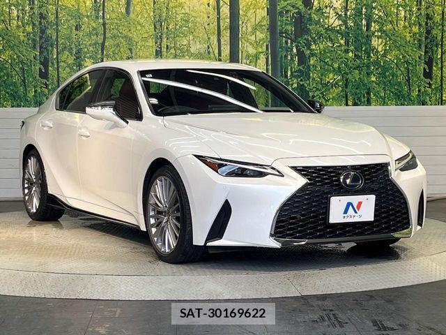 Lexus IS 2020-12 7786473-15