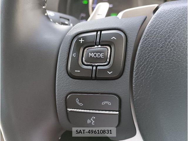Lexus IS 2018-01 7786468-24