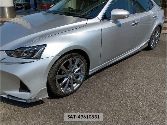 Lexus IS 2018-01 7786468-28