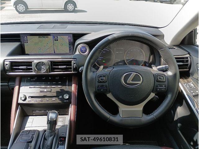 Lexus IS 2018-01 7786468-2