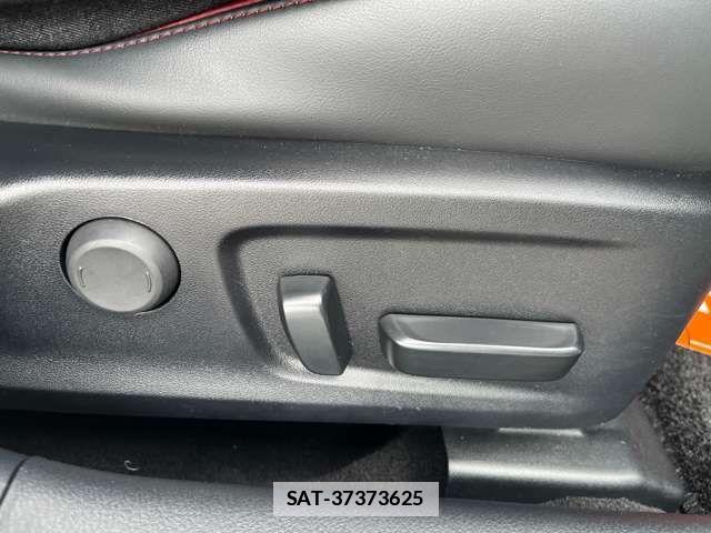 Lexus IS 2024-02 7786474-6