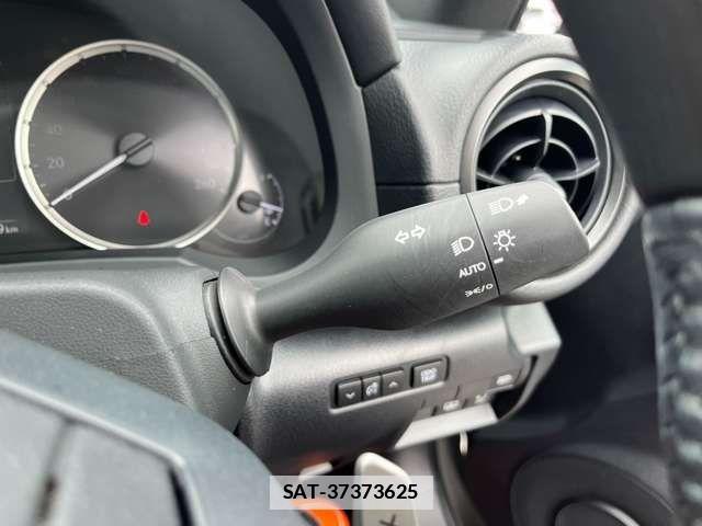 Lexus IS 2024-02 7786474-11