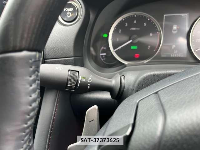 Lexus IS 2024-02 7786474-12