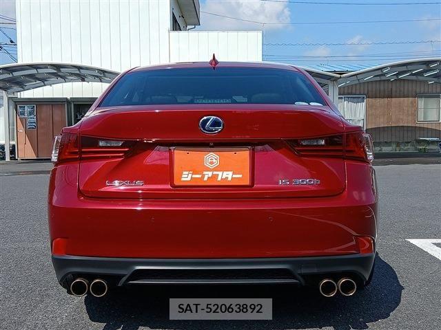 Lexus IS 2013-08 7786462-10