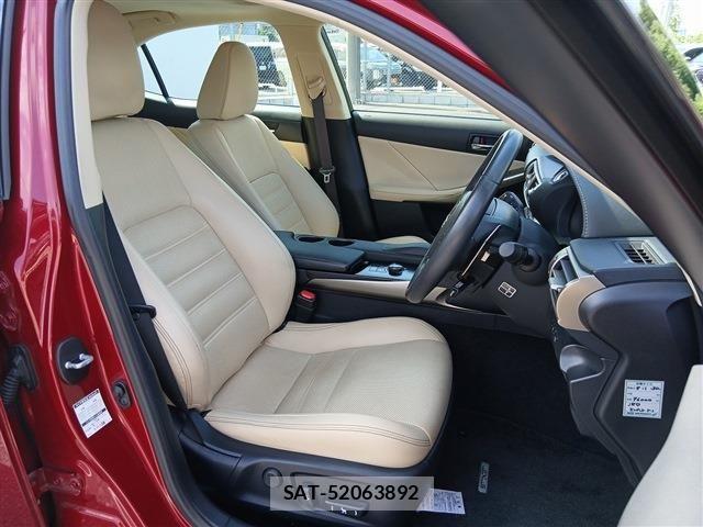 Lexus IS 2013-08 7786462-15