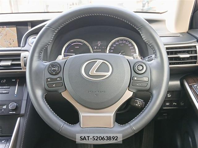 Lexus IS 2013-08 7786462-18