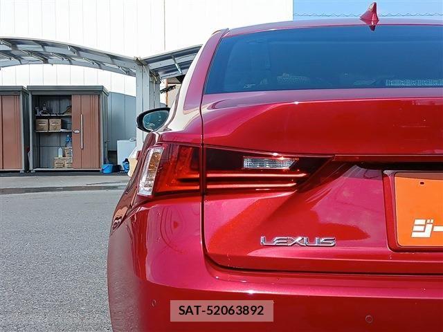 Lexus IS 2013-08 7786462-28