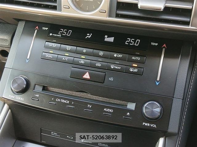 Lexus IS 2013-08 7786462-6