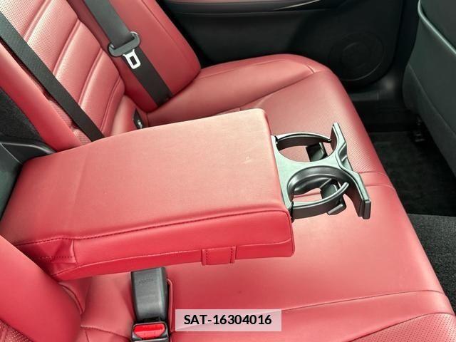 Lexus IS 2022-05 7786481-9