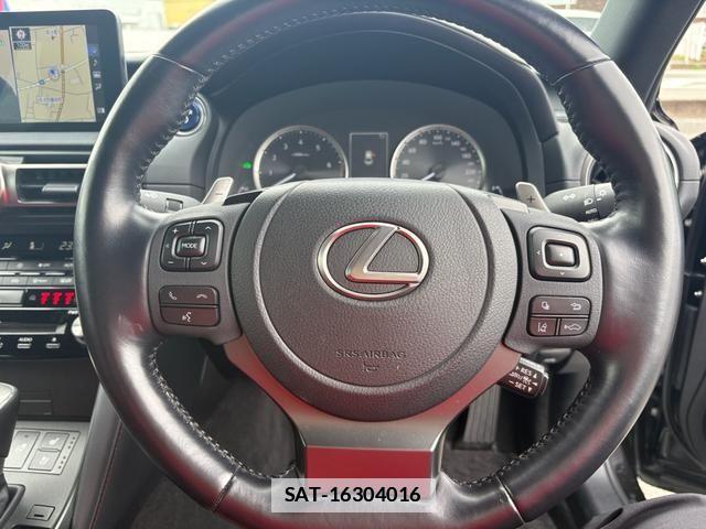 Lexus IS 2022-05 7786481-12