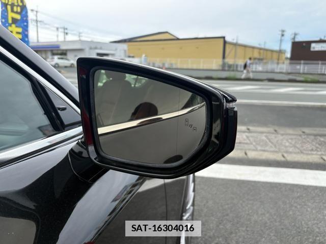 Lexus IS 2022-05 7786481-3