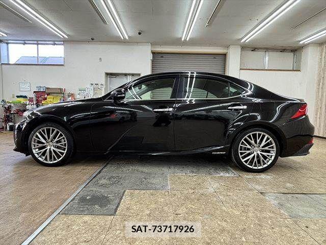 Lexus IS 2015-05 7786461-18