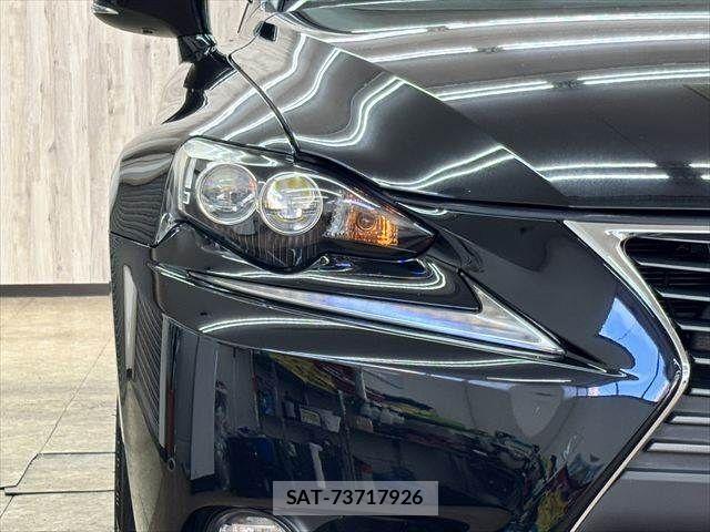 Lexus IS 2015-05 7786461-21