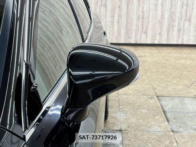 Lexus IS 2015-05 7786461-23