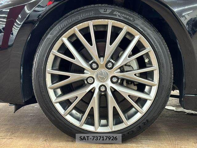 Lexus IS 2015-05 7786461-27