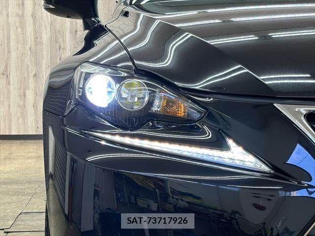 Lexus IS 2015-05 7786461-28