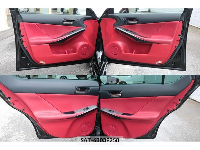 Lexus IS 2023-06 7786485-21