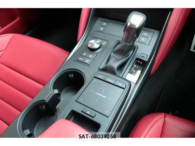 Lexus IS 2023-06 7786485-27