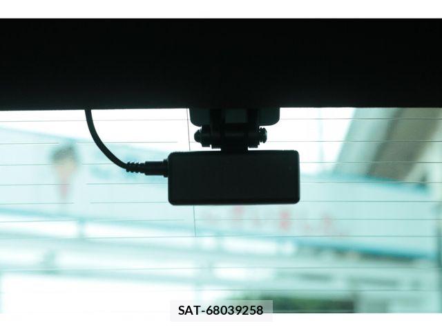 Lexus IS 2023-06 7786485-8