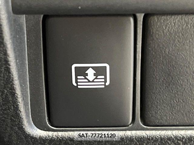 Lexus IS 2013-09 7786463-10