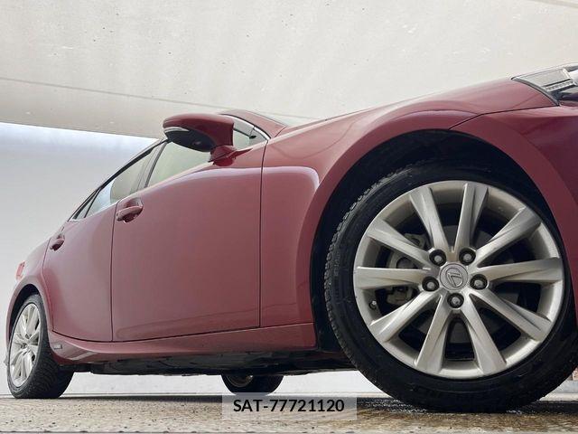Lexus IS 2013-09 7786463-13
