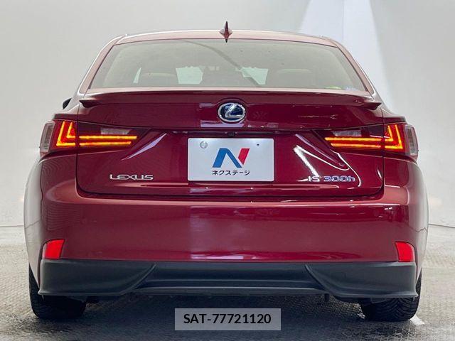 Lexus IS 2013-09 7786463-15
