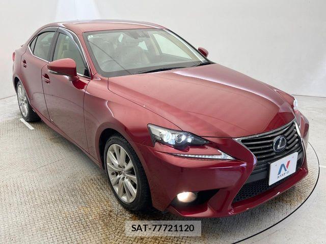 Lexus IS 2013-09 7786463-16