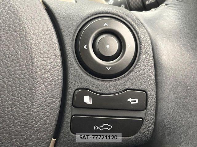 Lexus IS 2013-09 7786463-3