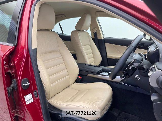 Lexus IS 2013-09 7786463-7