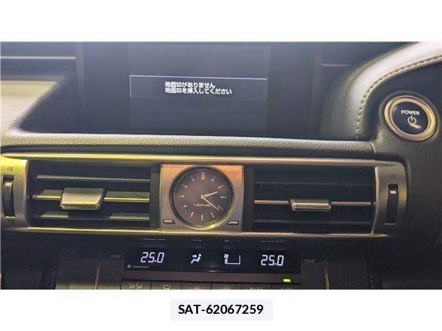 Lexus IS 2016-07 7786470-13