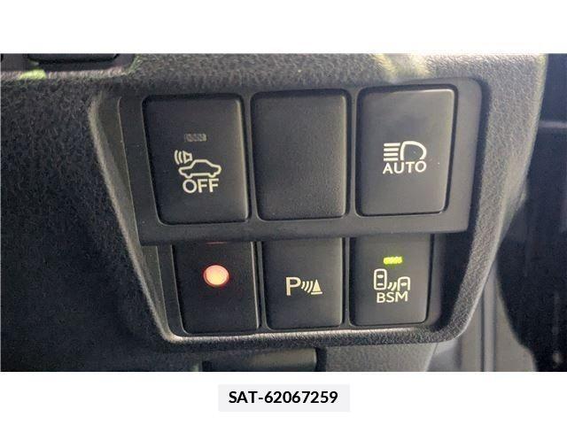 Lexus IS 2016-07 7786470-14