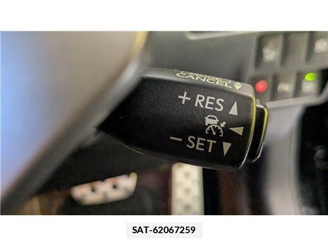 Lexus IS 2016-07 7786470-19