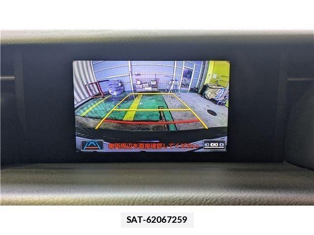 Lexus IS 2016-07 7786470-21