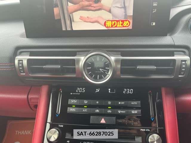 Lexus IS 2021-10 7786480-6