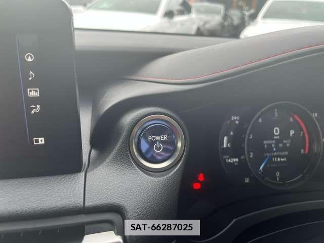 Lexus IS 2021-10 7786480-10