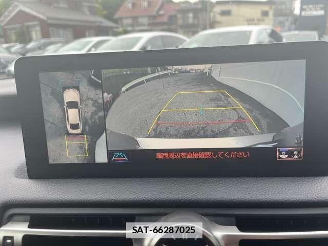 Lexus IS 2021-10 7786480-3