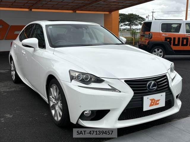 Lexus IS 2013-11 7877340-9