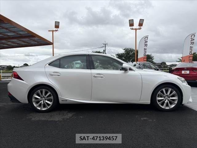 Lexus IS 2013-11 7877340-11