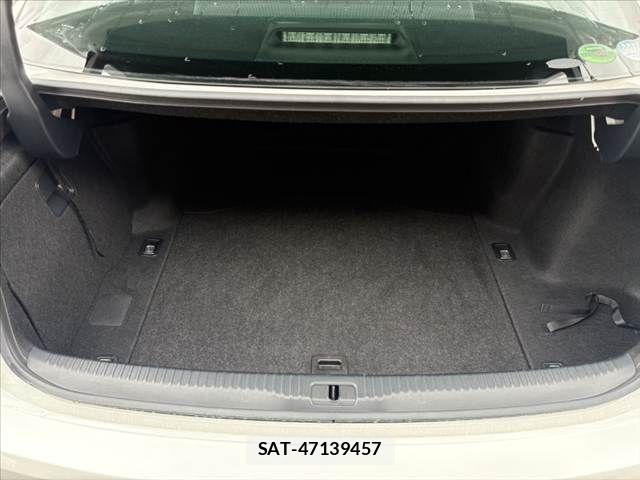 Lexus IS 2013-11 7877340-19