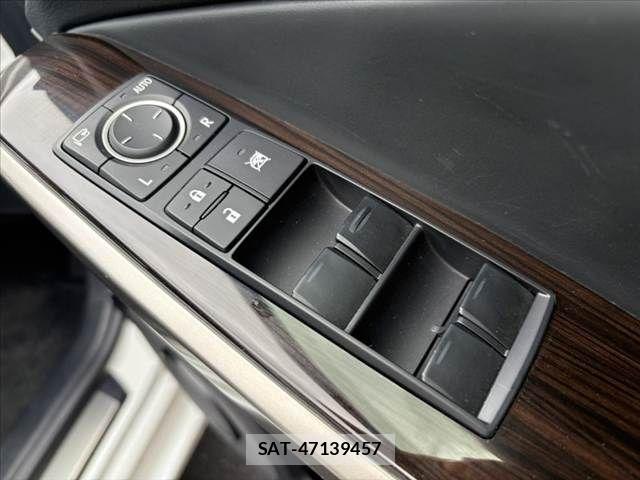 Lexus IS 2013-11 7877340-21