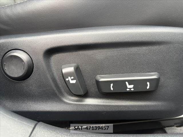 Lexus IS 2013-11 7877340-24