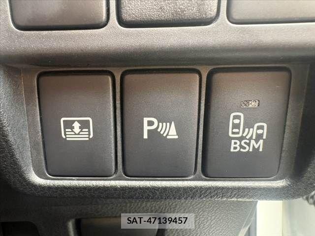 Lexus IS 2013-11 7877340-28