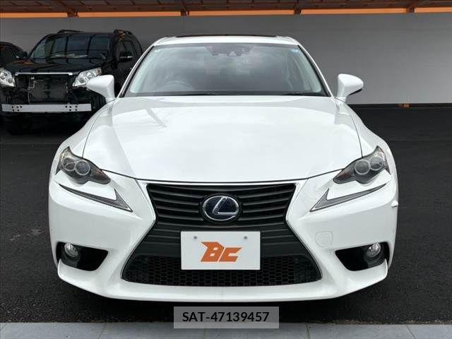 Lexus IS 2013-11 7877340-8